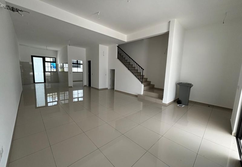 Tate Dalton @ Eco Botanic 2