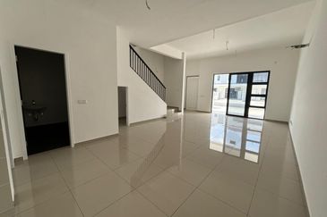 Tate Dalton @ Eco Botanic 2