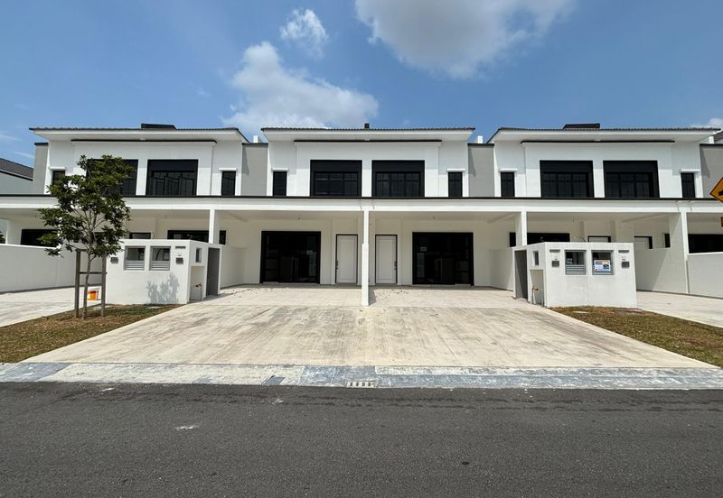 Tate Dalton @ Eco Botanic 2