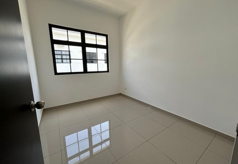 Tate Dalton @ Eco Botanic 2