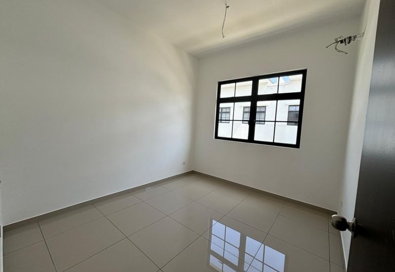 Tate Dalton @ Eco Botanic 2