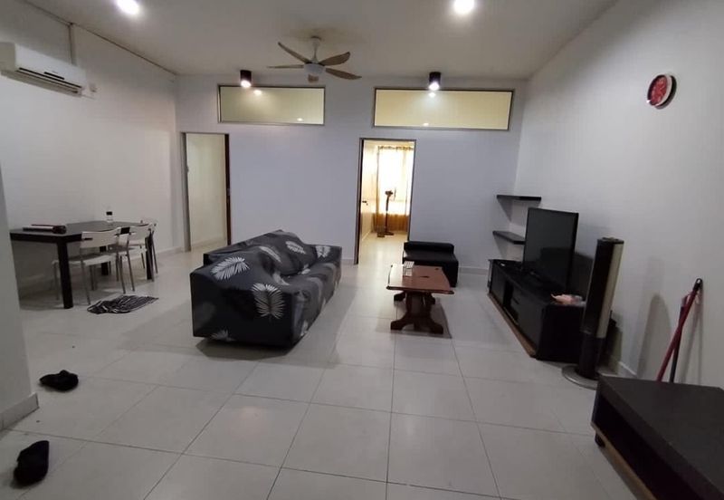 Akademik Suite @ Mount Austin