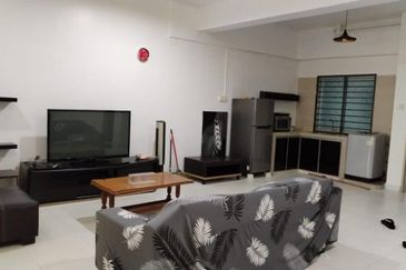 Akademik Suite @ Mount Austin