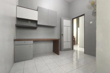 Summer Park Townhouse (Pangsapuri Alam Jaya), Bandar Baru Seri Alam