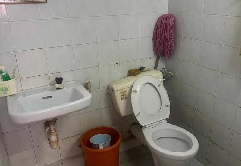 Sri Lanang Flat (Rumah Pangsa Sri Lanang)