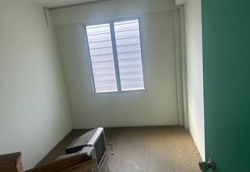 Sri Lanang Flat (Rumah Pangsa Sri Lanang)