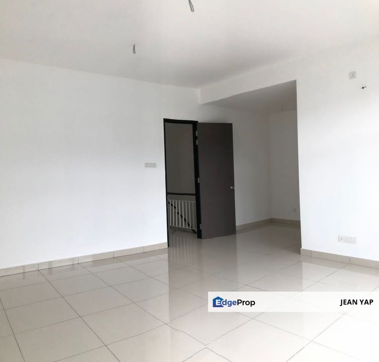Bandar Cemerlang Double storey original , Johor, Ulu Tiram