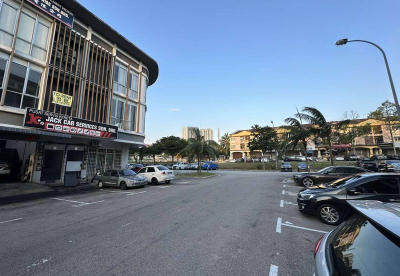 Oasis 2 @ Tropicana Danga Cove