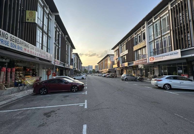 Oasis 2 @ Tropicana Danga Cove