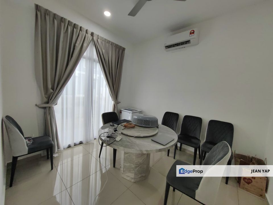 Eco Tropic Breezegate End Lot, Johor, Masai