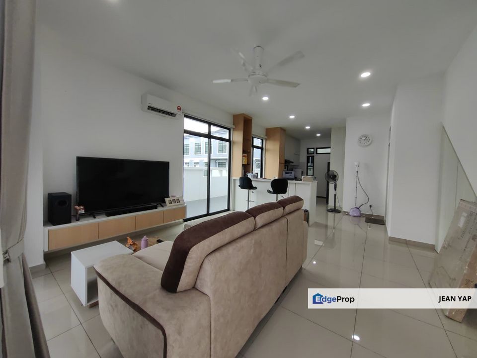 Eco Tropic Breezegate End Lot, Johor, Masai