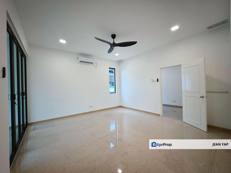 Adda Height Cluster House , Johor, Johor Bahru