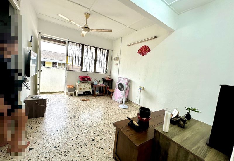 Flat Taman Ungku Tun Aminah