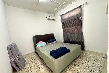 Flat Taman Ungku Tun Aminah