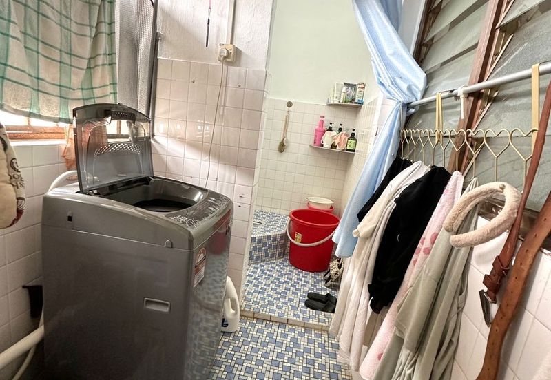 Flat Taman Ungku Tun Aminah