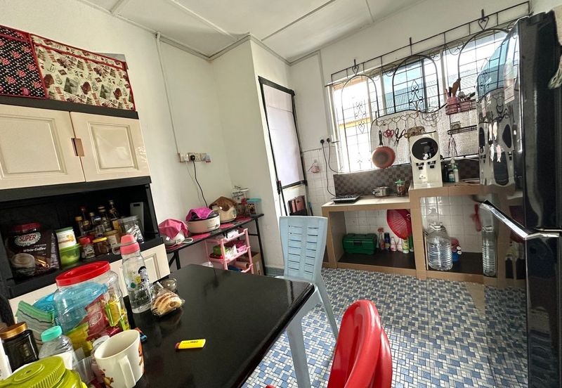 Flat Taman Ungku Tun Aminah