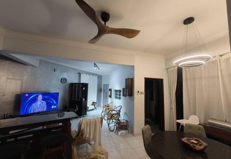 Mewah View Luxurious Apartments