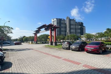 Bina Park, Bandar Seri Alam
