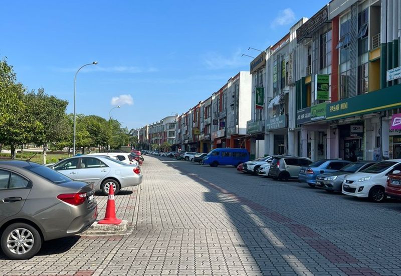 Bina Park, Bandar Seri Alam