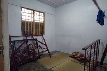 Flat Taman Ungku Tun Aminah