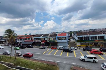 Flat Taman Ungku Tun Aminah