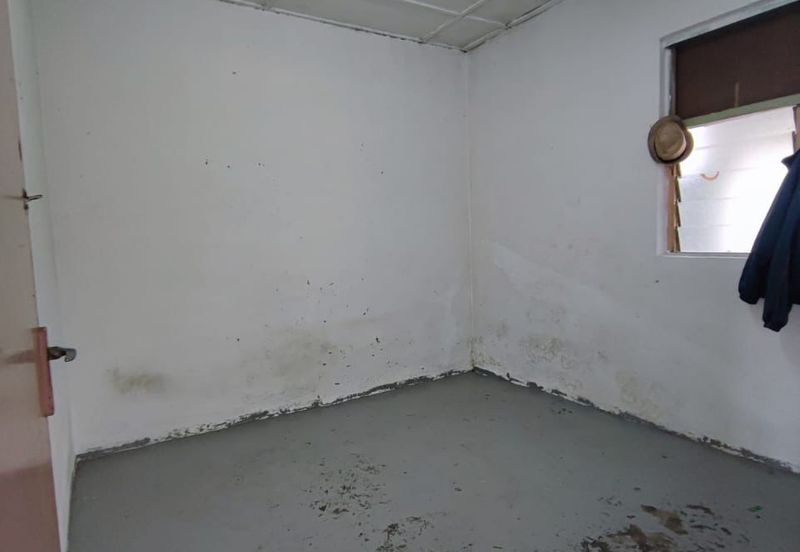 Flat Taman Ungku Tun Aminah