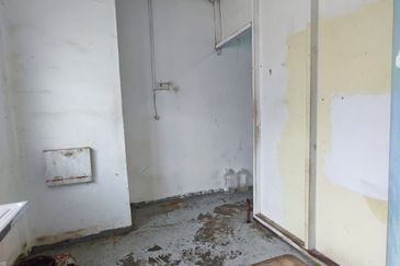 Flat Taman Ungku Tun Aminah