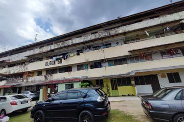 Flat Taman Ungku Tun Aminah