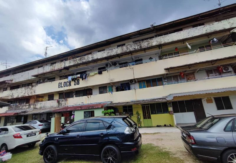 Flat Taman Ungku Tun Aminah