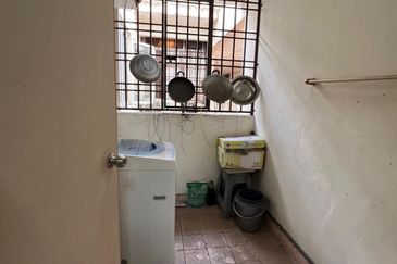 Prima Regency (Dorchester Court)