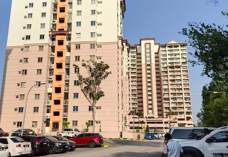 Prima Regency (Dorchester Court)