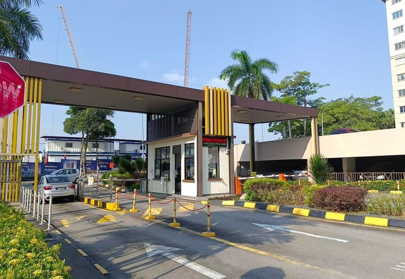 Prima Regency (Dorchester Court)