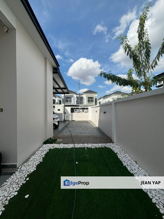 Setia Tropika Semi D, Johor, Setia Tropika