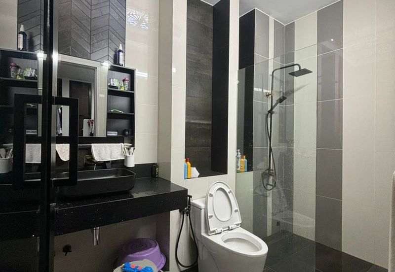 Setia Tropika Semi D