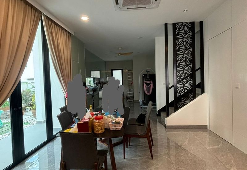 Setia Tropika Semi D