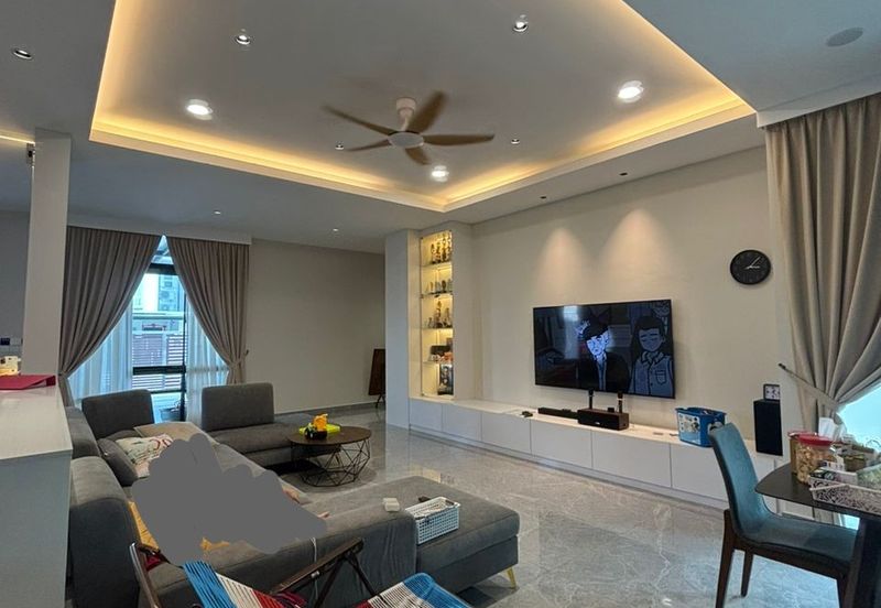 Setia Tropika Semi D