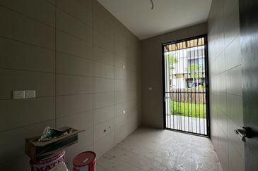 Senibong Cove Waterway Residences