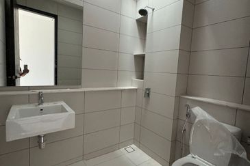 Senibong Cove Waterway Residences