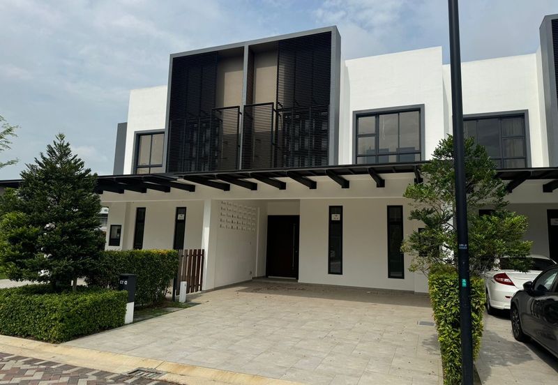 Senibong Cove Waterway Residences