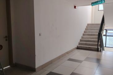 Dedaun Hijau (Greenfield Regency)