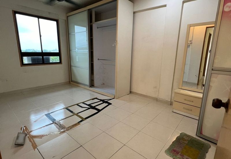 Sri Lanang Flat (Rumah Pangsa Sri Lanang)