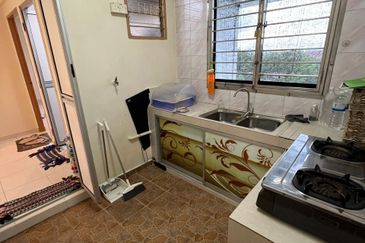 Sri Lanang Flat (Rumah Pangsa Sri Lanang)