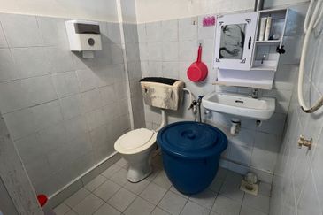 Sri Lanang Flat (Rumah Pangsa Sri Lanang)