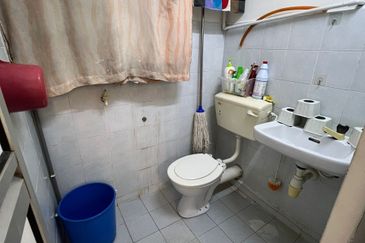 Sri Lanang Flat (Rumah Pangsa Sri Lanang)