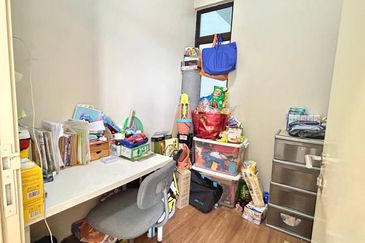 Seri Austin Luxury Apartment