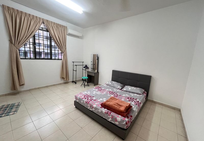 Taman D Utama Perling