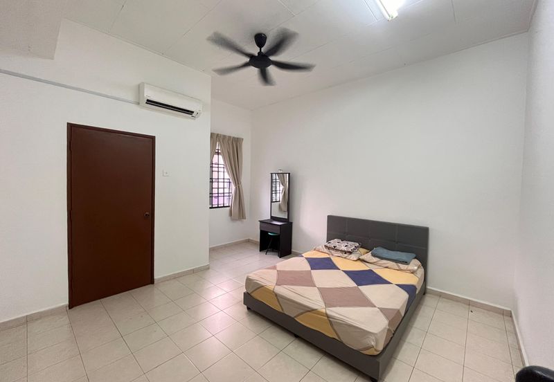 Taman D Utama Perling