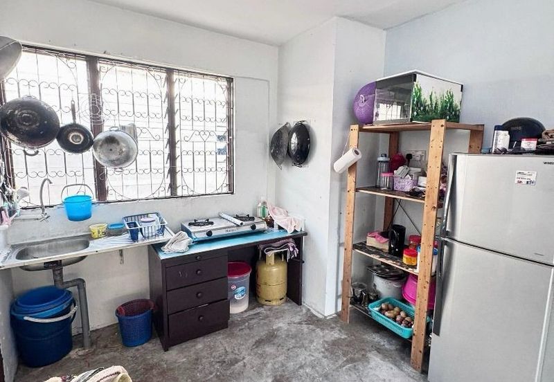 Flat Taman Ungku Tun Aminah