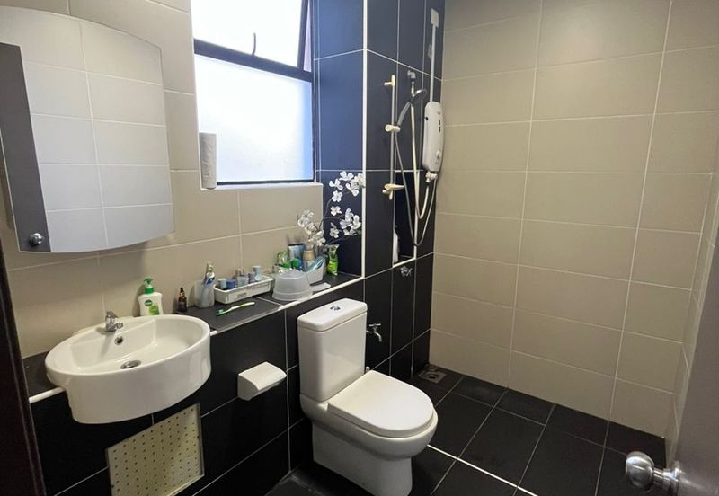 Seri Austin Luxury Apartment