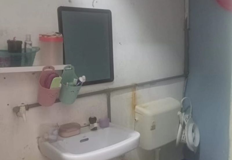 Taman Pulai Utama Flat